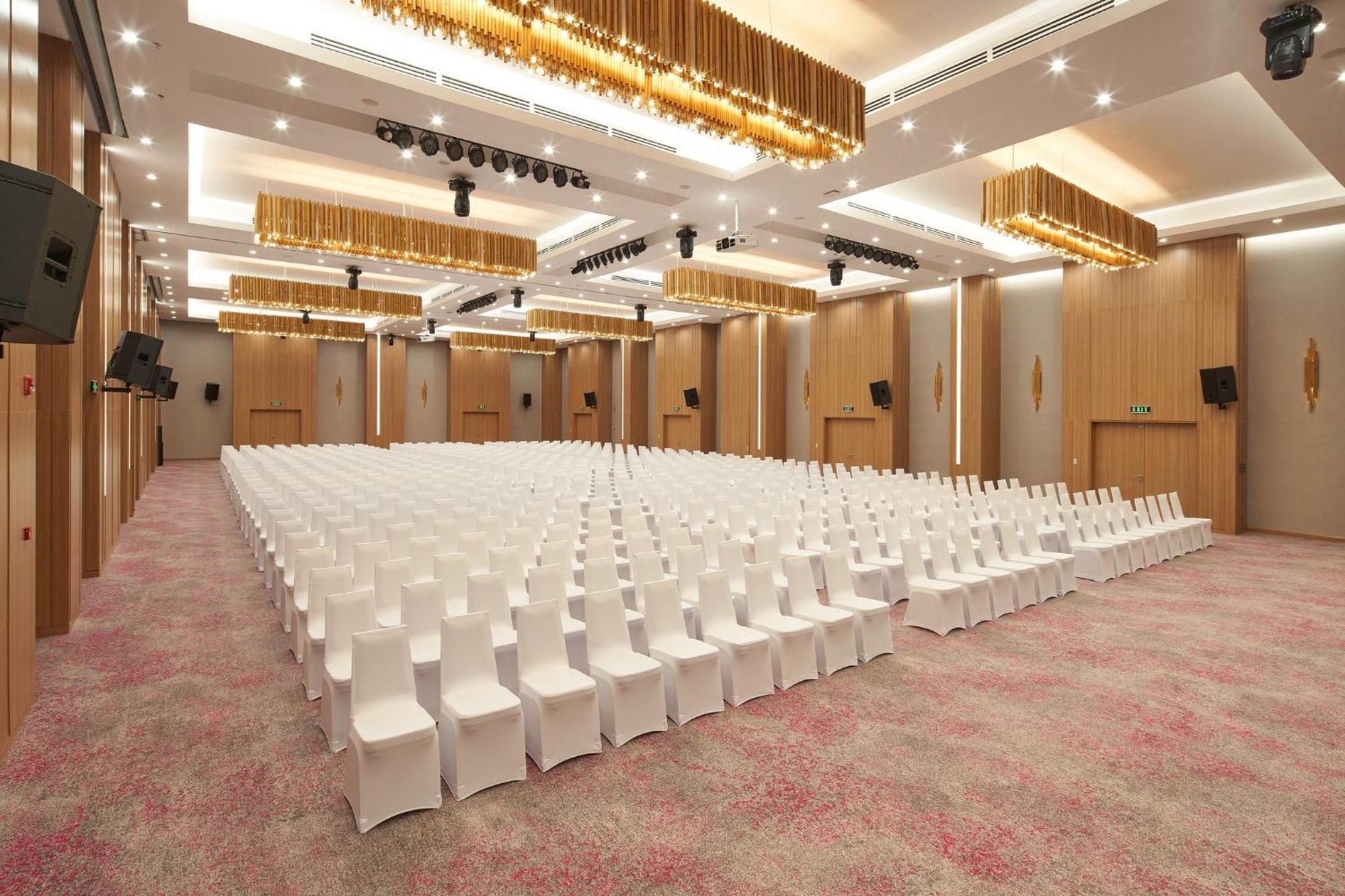 Holiday Inn & Suites Saigon Airport By Ihg Cidade de Ho Chi Minh Exterior foto