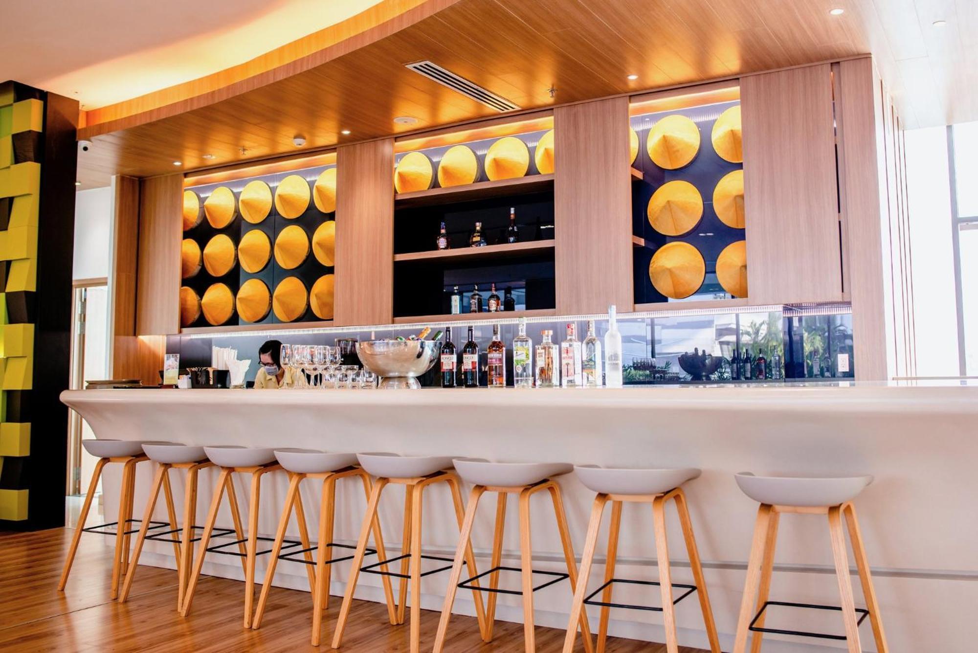 Holiday Inn & Suites Saigon Airport By Ihg Cidade de Ho Chi Minh Exterior foto